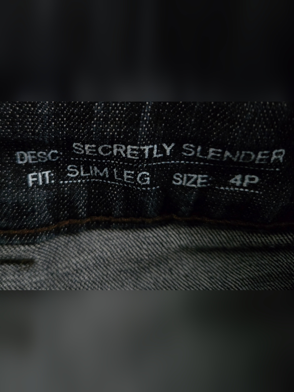 Liz Claiborne Jeans Sz 4 Petite Slim Leg Dark Wash Euc - Picture 5 of 10